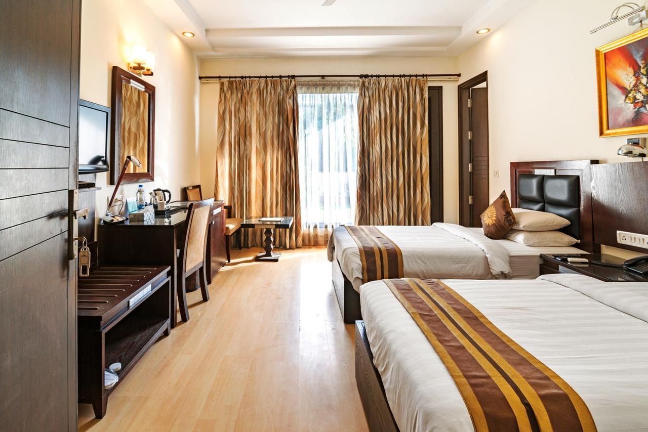 Royal Residence Mg Road Gurgaon Exterior foto